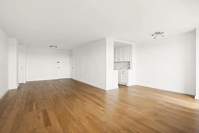 Building Photo - 135 Ocean Pkwy