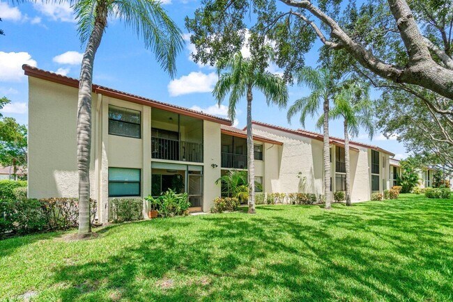 Building Photo - 22148 Palms Way