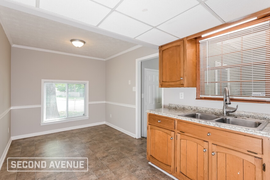 Building Photo - 5751 Wood Lake Ct