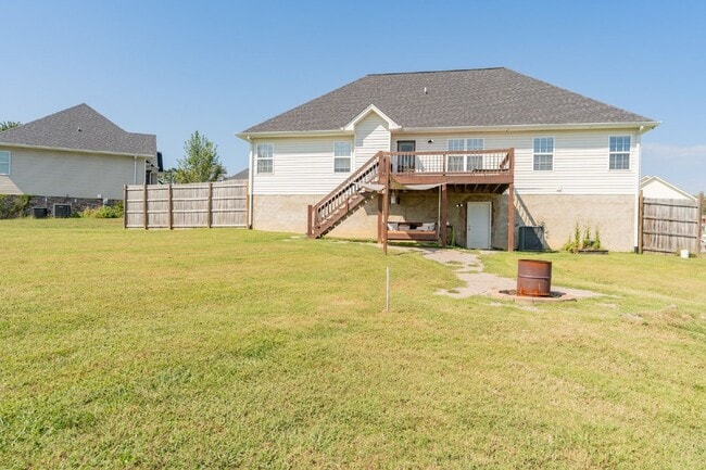 Building Photo - Coming soon!! Harrison Home with Finished Basement & Scenic Views