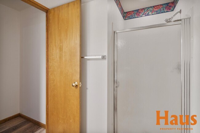 Building Photo - 1839 SE 43rd Terrace