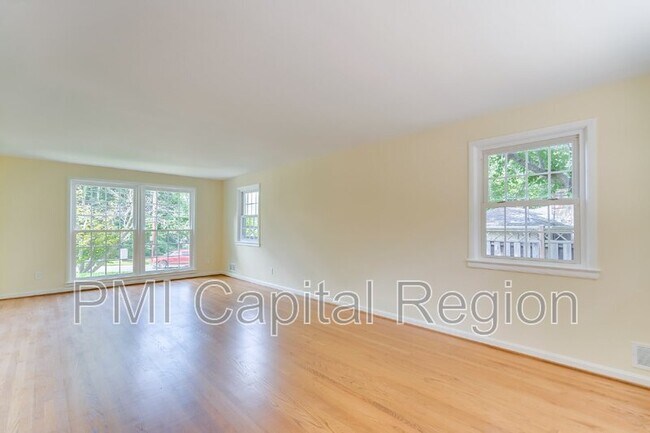 Building Photo - 7021 Whittier Blvd