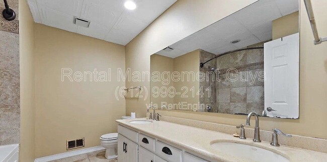 Building Photo - 7390 Stewart Dr