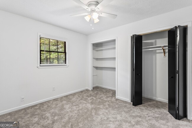 Building Photo - 2923 Bicentennial Dr SW