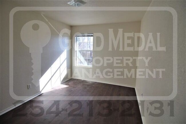 Building Photo - 4008 Pilgram Dr