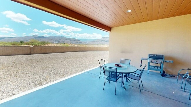 Building Photo - 825 Shiprock