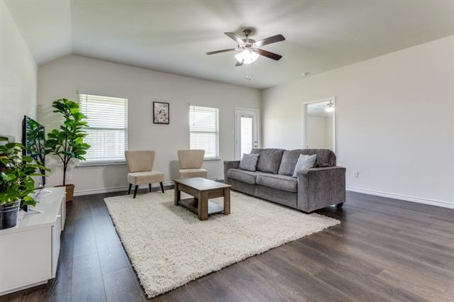 Building Photo - 603 Calm Springs Dr