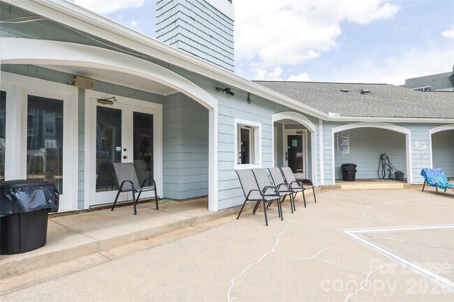 Building Photo - 18816 Nautical Dr