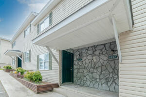 Building Photo - 6033 Springside Ln