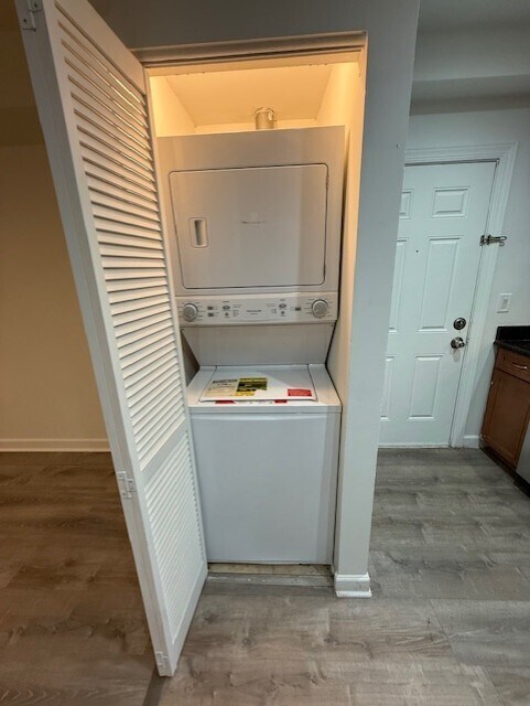 Building Photo - 2003 W Fargo Ave