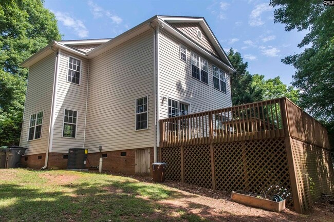 Building Photo - 558 Camping Creek Rd