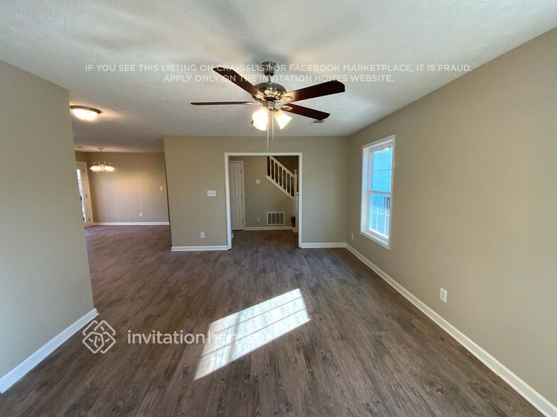 Building Photo - 2071 Hunters Cove Dr