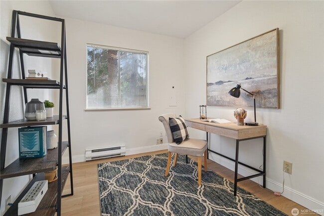 Building Photo - Amazing 3 br rambler w/ garage on LARGE fenced lot!