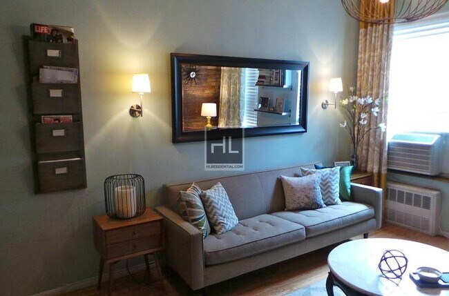 Primary Photo - West Village Studio