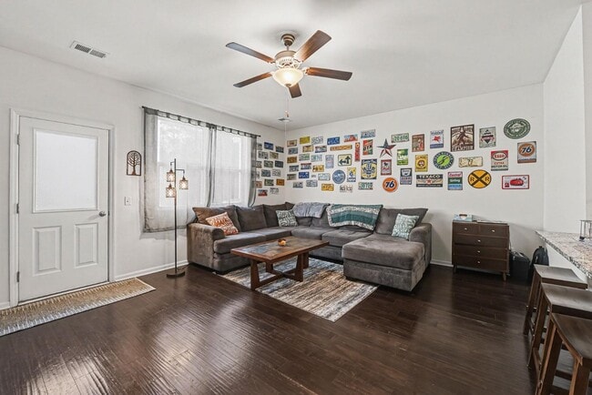 Building Photo - 188 Woodward Rd