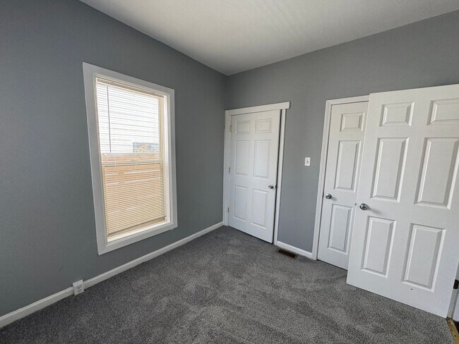 Building Photo - Near Eastside 3 Bedroom 2 Bath with Central air