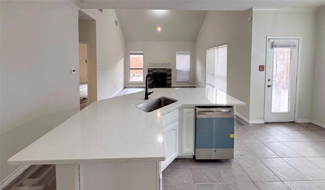 Building Photo - 1401 Summercrest Ln