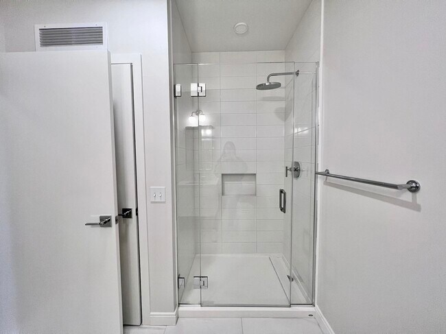 Building Photo - 191 Washington St