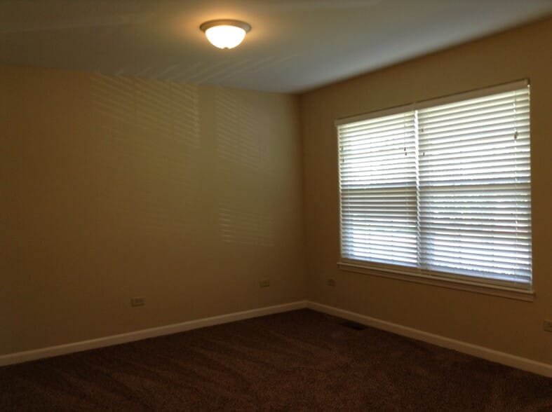 Building Photo - 25830 S Brookfield Ct