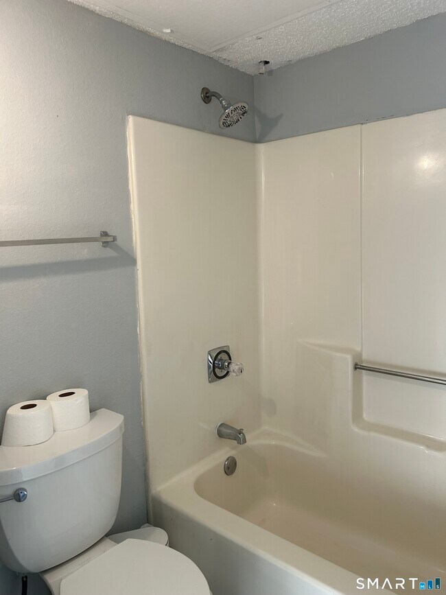 Building Photo - 82 Crown Knoll Ct