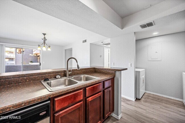 Building Photo - 1331 W Baseline Rd