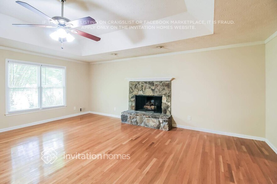 Building Photo - 321 Sherwood Cir SE