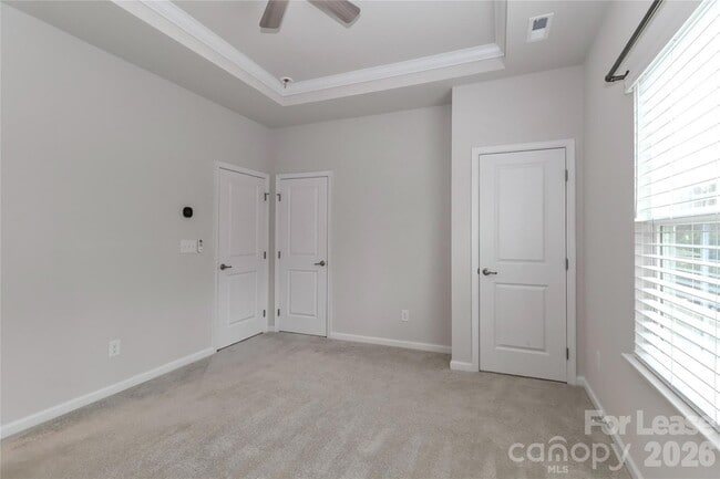 Building Photo - 5038 Springarn Ct