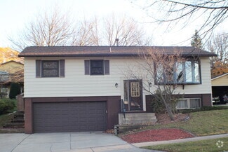 Building Photo - NW Rochester home available now! Very Nice...