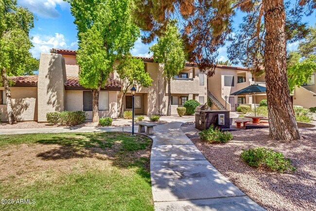 Building Photo - 7008 E Gold Dust Ave