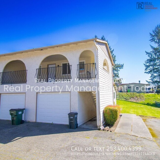Building Photo - 6119 Glen Mary Ln SE