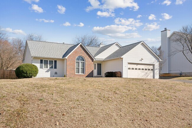 Building Photo - 17 S Pointe Ln
