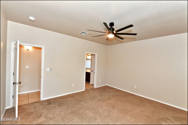 Building Photo - 5810 Redstone Mesa Ct