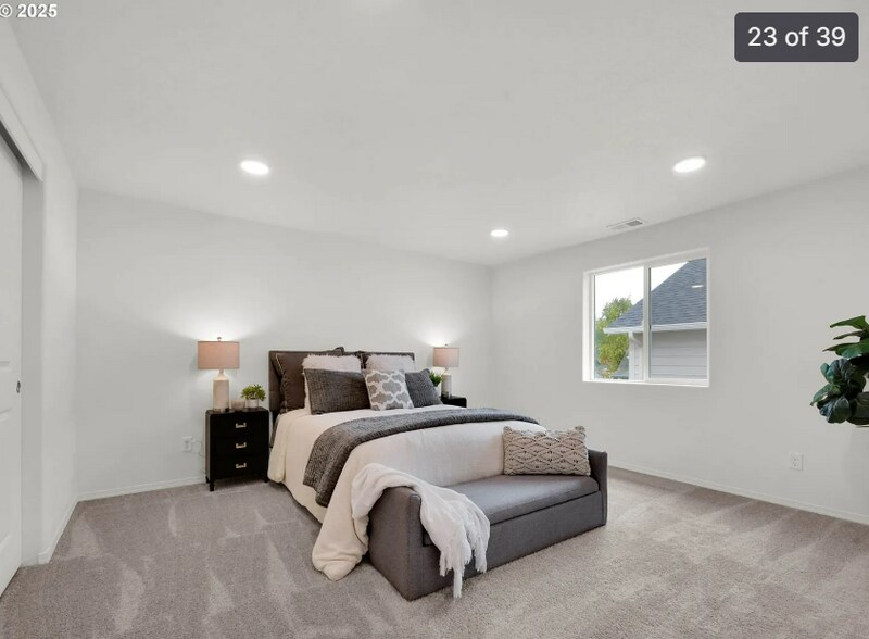 Building Photo - 4353 Kalmia St