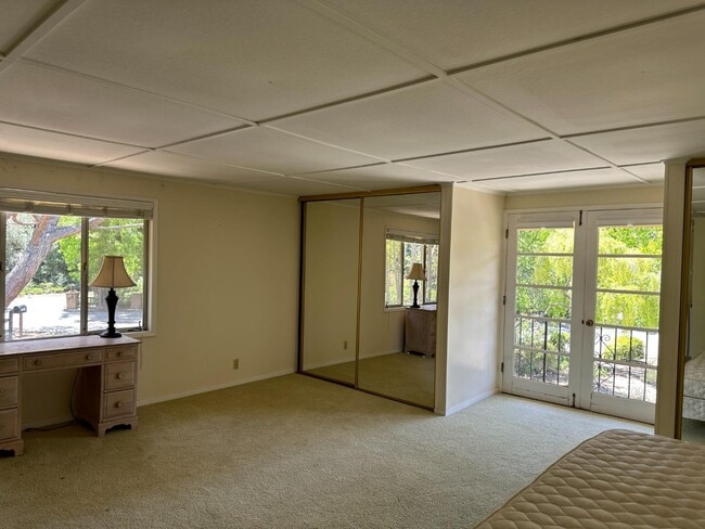 Building Photo - 25228 La Loma Dr