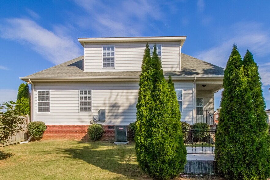 Building Photo - 2641 Westhaven Dr