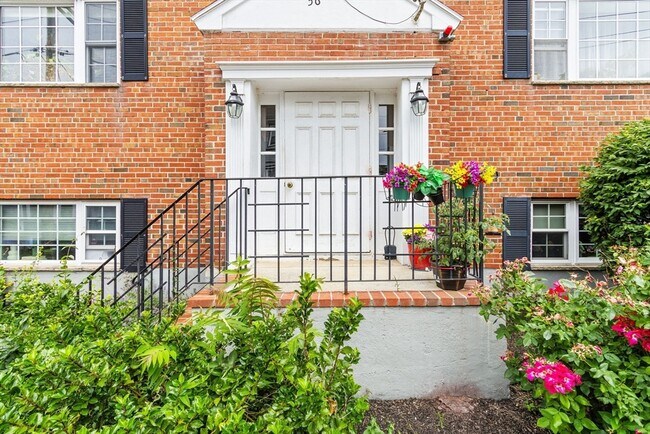 Building Photo - 56 Coffey St