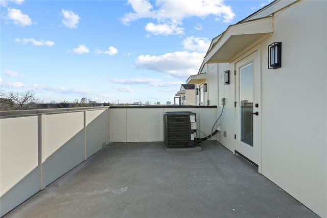 Building Photo - 7207 Mohawk Dr