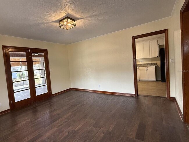 Building Photo - 13725 10th St