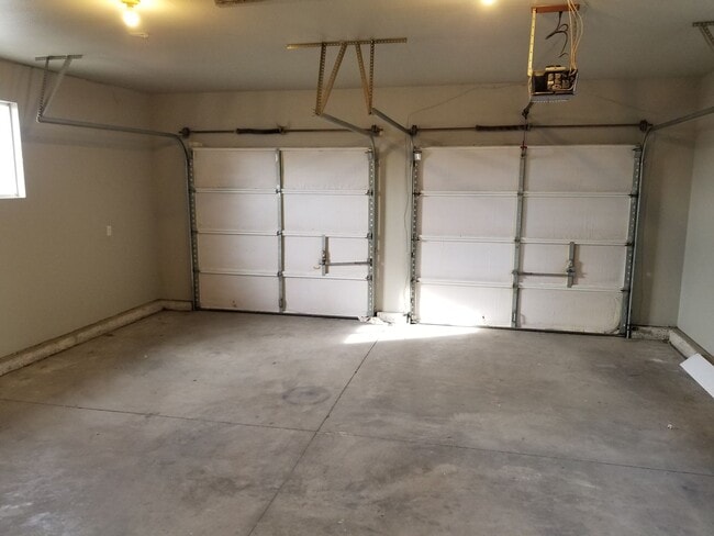 Building Photo - Home For Rent in Gardnerville-Fish Springs...
