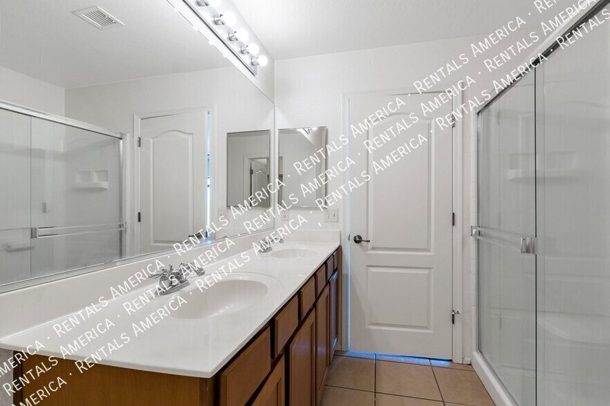 Building Photo - 6352 E Butte Stone Dr