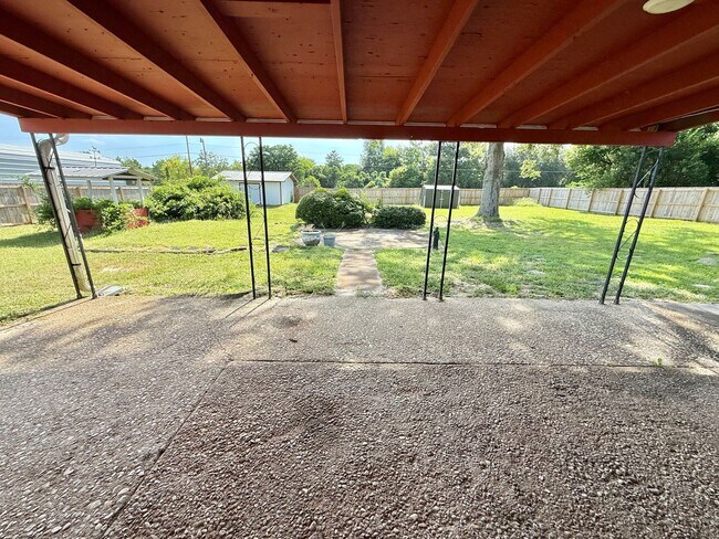 Building Photo - 15412 FM 14