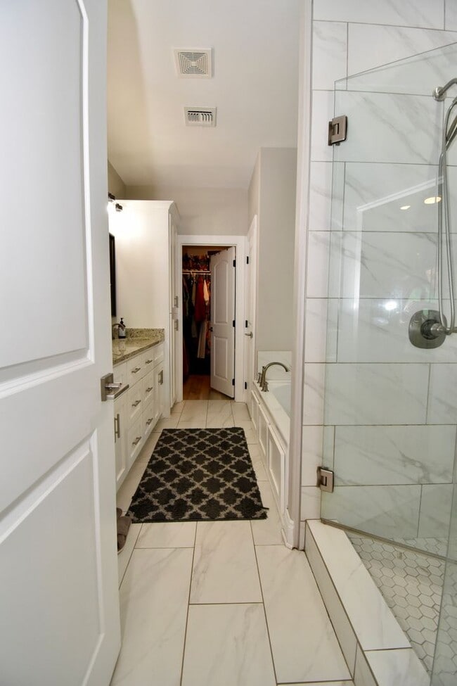 Building Photo - 4 Bed, 2 Bath Home in Ruston!