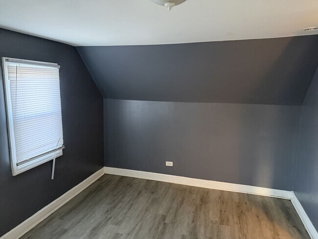 Building Photo - 756 Newell Ave