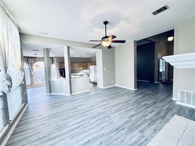 Building Photo - 2714 Bordeaux Dr