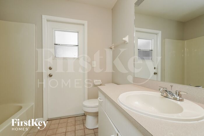 Building Photo - 6480 Maytree Cir