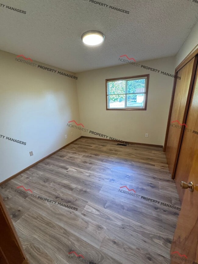 Building Photo - 1301 Kayu Ln