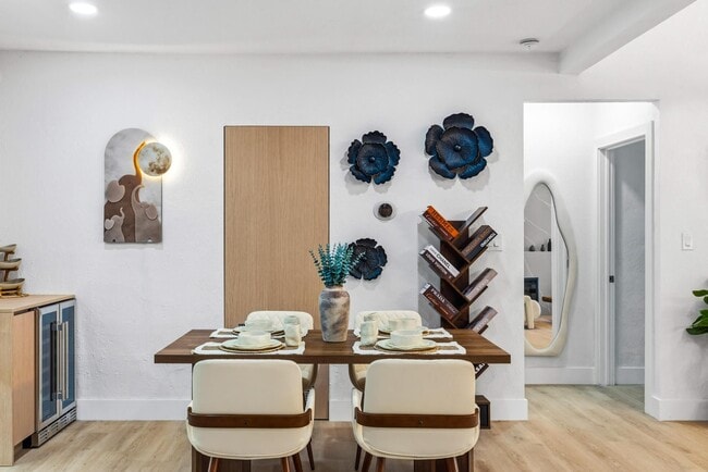 Building Photo - 751 NE 80th St