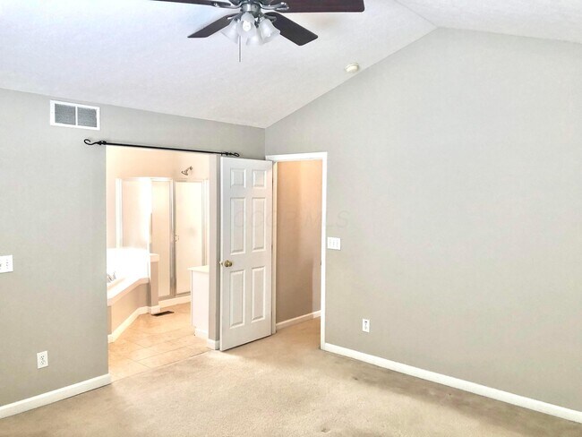 Building Photo - 2916 Abbey Knoll Dr