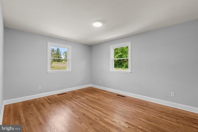 Building Photo - 14906 Dunstan Ln