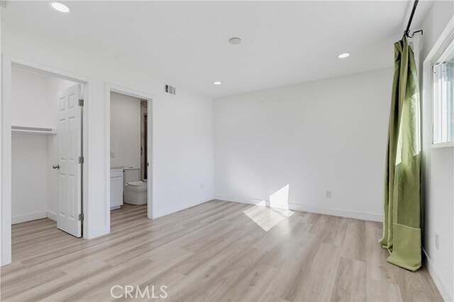 Building Photo - 125 Campanita Ct